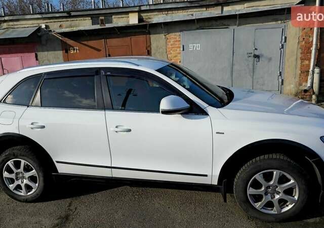Білий Ауді Ку 5, об'ємом двигуна 2 л та пробігом 212 тис. км за 16000 $, фото 1 на Automoto.ua