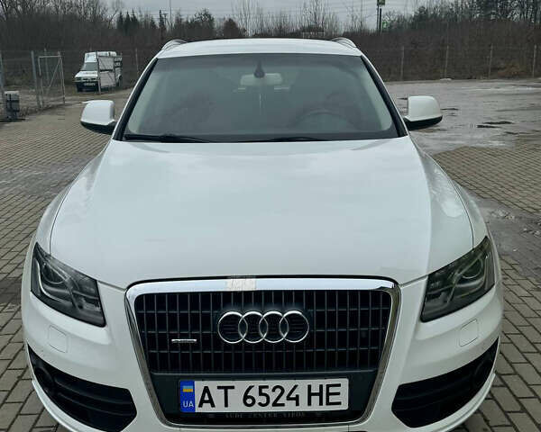 Белый Ауди Ку 5, объемом двигателя 1.98 л и пробегом 186 тыс. км за 14000 $, фото 1 на Automoto.ua