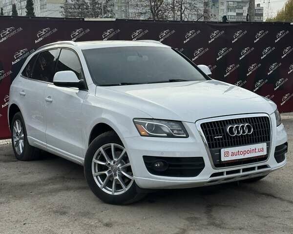 Белый Ауди Ку 5, объемом двигателя 2 л и пробегом 222 тыс. км за 13100 $, фото 1 на Automoto.ua