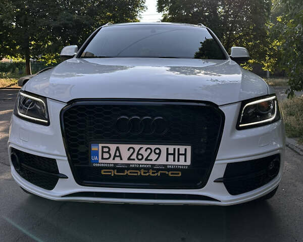 Белый Ауди Ку 5, объемом двигателя 3.2 л и пробегом 128 тыс. км за 17600 $, фото 1 на Automoto.ua