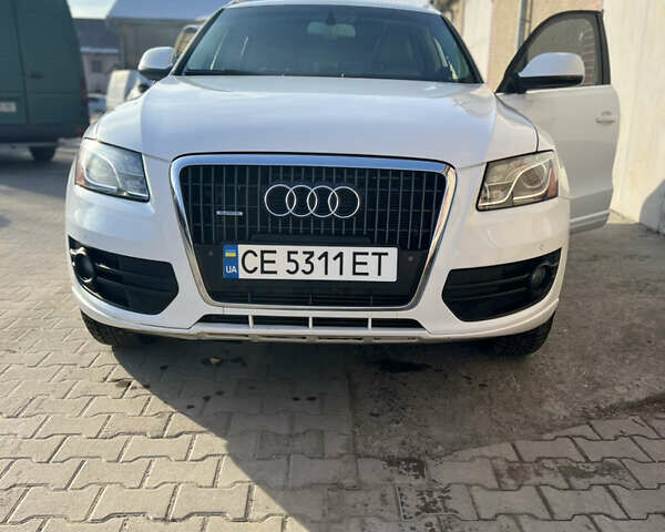 Белый Ауди Ку 5, объемом двигателя 2 л и пробегом 320 тыс. км за 13300 $, фото 1 на Automoto.ua