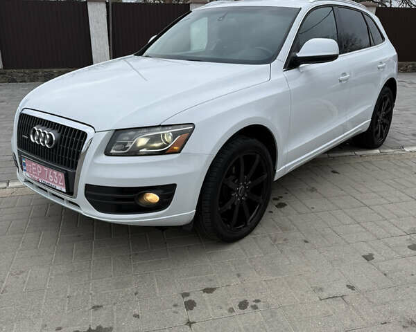 Білий Ауді Ку 5, об'ємом двигуна 1.98 л та пробігом 125 тис. км за 12500 $, фото 1 на Automoto.ua