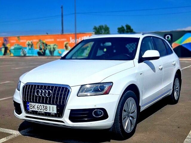 Белый Ауди Ку 5, объемом двигателя 2 л и пробегом 237 тыс. км за 17000 $, фото 1 на Automoto.ua