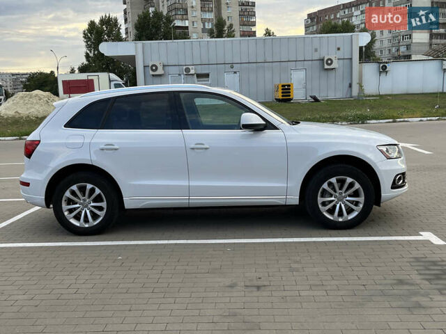 Белый Ауди Ку 5, объемом двигателя 2 л и пробегом 151 тыс. км за 18500 $, фото 1 на Automoto.ua