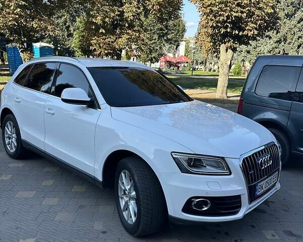 Белый Ауди Ку 5, объемом двигателя 1.97 л и пробегом 152 тыс. км за 22500 $, фото 1 на Automoto.ua