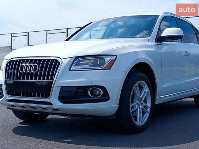 Белый Ауди Ку 5, объемом двигателя 2 л и пробегом 75 тыс. км за 14000 $, фото 1 на Automoto.ua