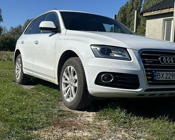 Белый Ауди Ку 5, объемом двигателя 1.98 л и пробегом 118 тыс. км за 18500 $, фото 1 на Automoto.ua