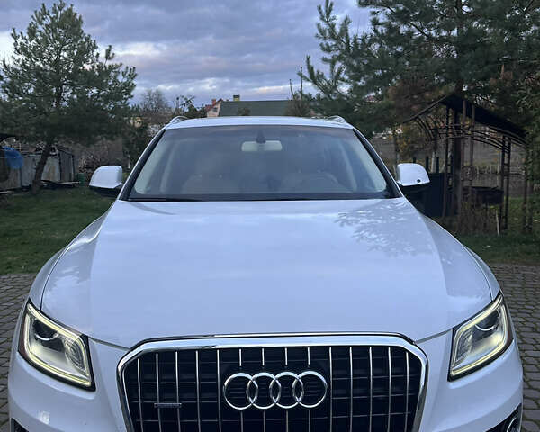 Белый Ауди Ку 5, объемом двигателя 2 л и пробегом 141 тыс. км за 16000 $, фото 1 на Automoto.ua