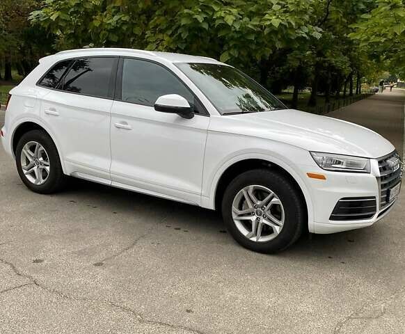 Белый Ауди Ку 5, объемом двигателя 1.98 л и пробегом 145 тыс. км за 25700 $, фото 1 на Automoto.ua