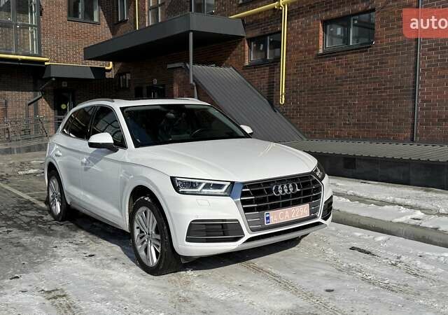 Белый Ауди Ку 5, объемом двигателя 1.98 л и пробегом 112 тыс. км за 29000 $, фото 1 на Automoto.ua