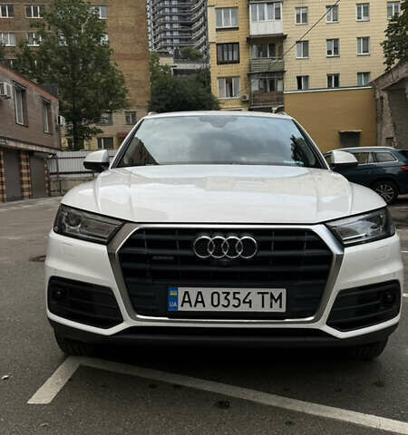 Білий Ауді Ку 5, об'ємом двигуна 1.97 л та пробігом 162 тис. км за 30200 $, фото 1 на Automoto.ua