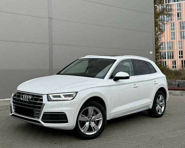 Белый Ауди Ку 5, объемом двигателя 2 л и пробегом 136 тыс. км за 15500 $, фото 1 на Automoto.ua