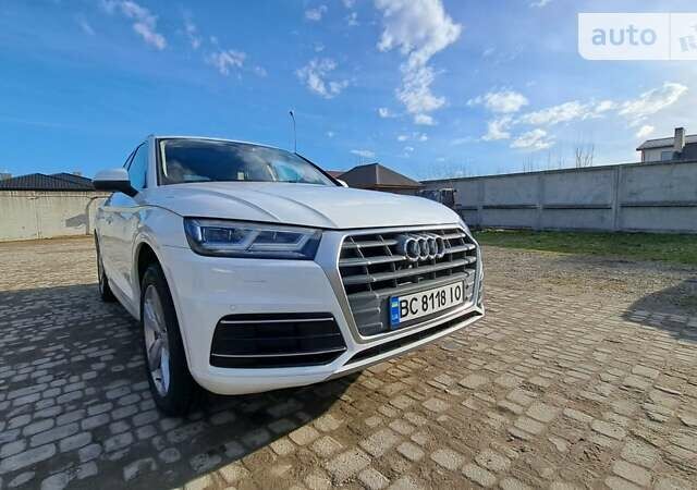 Белый Ауди Ку 5, объемом двигателя 1.98 л и пробегом 80 тыс. км за 27400 $, фото 1 на Automoto.ua