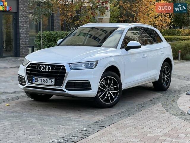Ауди Ку 5 2017 в Киеве на Automoto.ua Белый Ауди Ку 5, объемом двигателя 1.98 л и пробегом 103 тыс. км за 23900 $, фото 1 на Automoto.ua