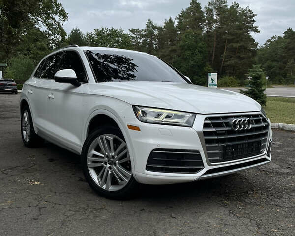 Білий Ауді Ку 5, об'ємом двигуна 2 л та пробігом 203 тис. км за 20999 $, фото 1 на Automoto.ua