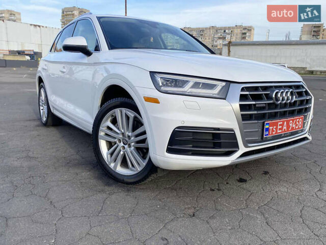 Белый Ауди Ку 5, объемом двигателя 2 л и пробегом 173 тыс. км за 24900 $, фото 1 на Automoto.ua