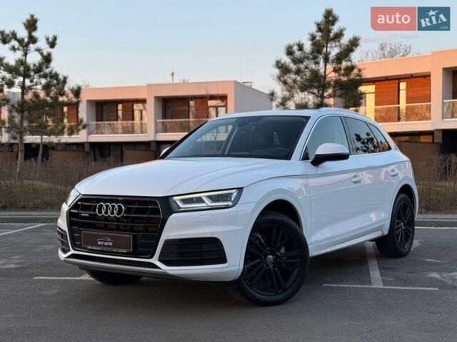 Белый Ауди Ку 5, объемом двигателя 1.98 л и пробегом 102 тыс. км за 26699 $, фото 1 на Automoto.ua