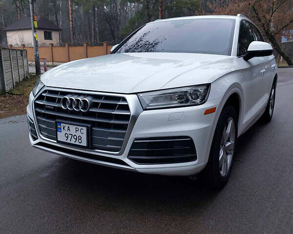 Белый Ауди Ку 5, объемом двигателя 1.98 л и пробегом 134 тыс. км за 25996 $, фото 1 на Automoto.ua