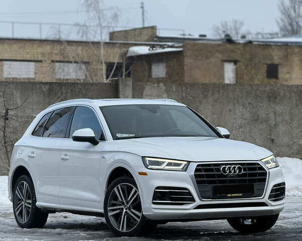 Білий Ауді Ку 5, об'ємом двигуна 1.98 л та пробігом 183 тис. км за 21900 $, фото 1 на Automoto.ua