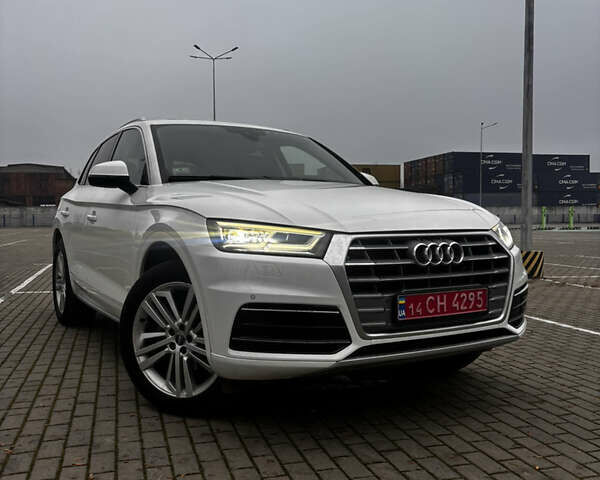 Белый Ауди Ку 5, объемом двигателя 2 л и пробегом 163 тыс. км за 23100 $, фото 1 на Automoto.ua