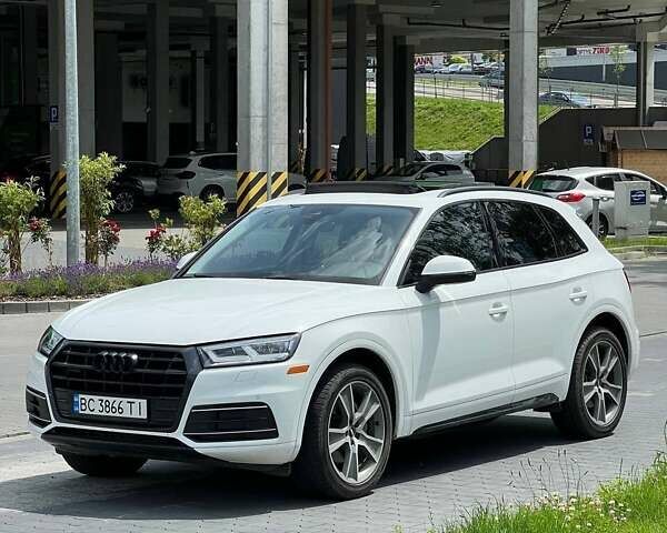 Білий Ауді Ку 5, об'ємом двигуна 1.98 л та пробігом 210 тис. км за 26250 $, фото 1 на Automoto.ua