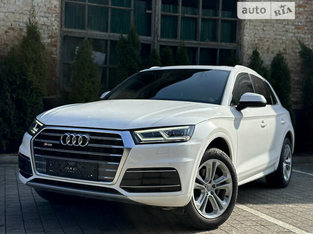 Белый Ауди Ку 5, объемом двигателя 2 л и пробегом 41 тыс. км за 24900 $, фото 1 на Automoto.ua