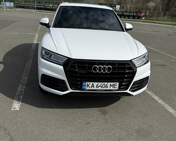 Белый Ауди Ку 5, объемом двигателя 1.98 л и пробегом 142 тыс. км за 26300 $, фото 1 на Automoto.ua