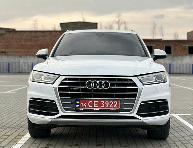 Белый Ауди Ку 5, объемом двигателя 2 л и пробегом 162 тыс. км за 20900 $, фото 1 на Automoto.ua