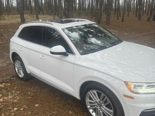 Белый Ауди Ку 5, объемом двигателя 2 л и пробегом 129 тыс. км за 27500 $, фото 1 на Automoto.ua