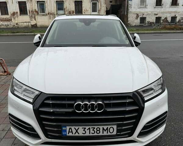 Белый Ауди Ку 5, объемом двигателя 1.98 л и пробегом 162 тыс. км за 26500 $, фото 1 на Automoto.ua