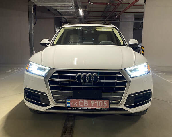 Белый Ауди Ку 5, объемом двигателя 1.98 л и пробегом 130 тыс. км за 26800 $, фото 1 на Automoto.ua