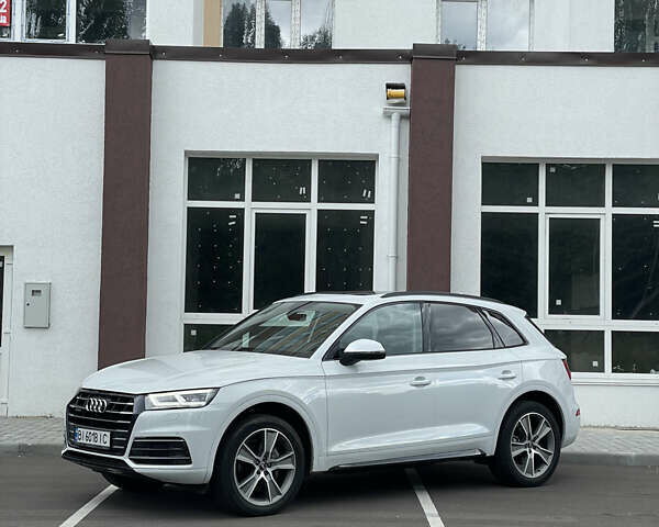 Белый Ауди Ку 5, объемом двигателя 1.98 л и пробегом 21 тыс. км за 30950 $, фото 1 на Automoto.ua