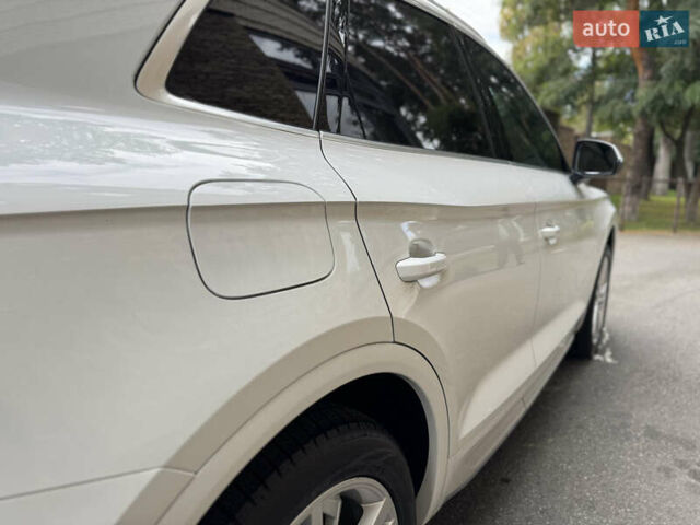 Белый Ауди Ку 5, объемом двигателя 1.98 л и пробегом 79 тыс. км за 32800 $, фото 1 на Automoto.ua