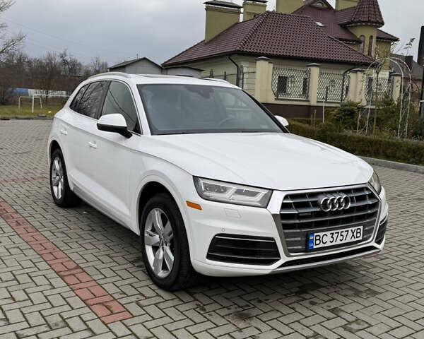 Белый Ауди Ку 5, объемом двигателя 2 л и пробегом 95 тыс. км за 29000 $, фото 1 на Automoto.ua