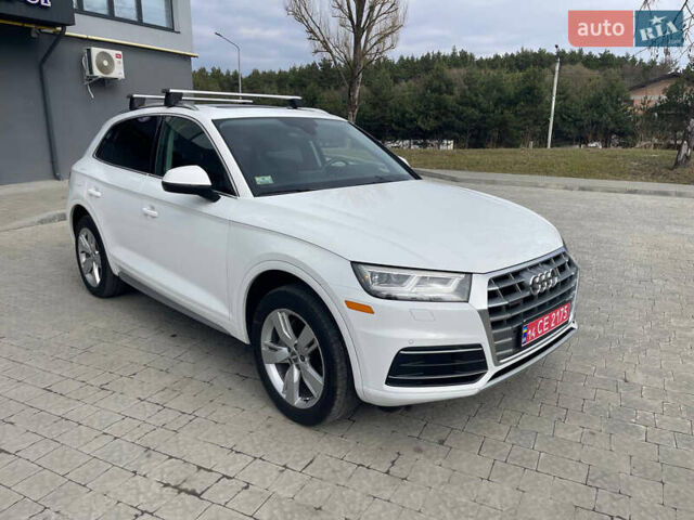 Білий Ауді Ку 5, об'ємом двигуна 2 л та пробігом 68 тис. км за 27700 $, фото 1 на Automoto.ua