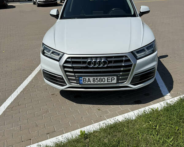 Белый Ауди Ку 5, объемом двигателя 1.98 л и пробегом 46 тыс. км за 27000 $, фото 1 на Automoto.ua