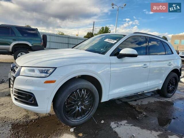 Белый Ауди Ку 5, объемом двигателя 0 л и пробегом 62 тыс. км за 9000 $, фото 1 на Automoto.ua