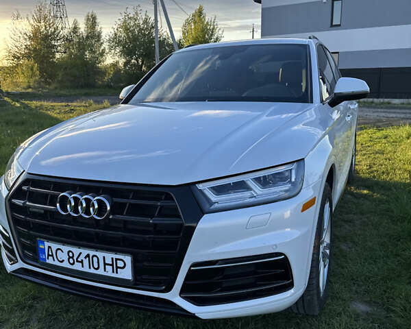 Білий Ауді Ку 5, об'ємом двигуна 1.98 л та пробігом 142 тис. км за 26900 $, фото 1 на Automoto.ua
