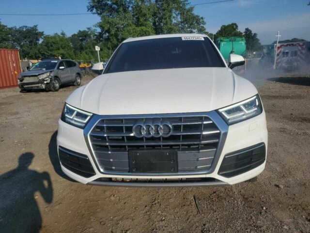 Білий Ауді Ку 5, об'ємом двигуна 2 л та пробігом 48 тис. км за 20000 $, фото 1 на Automoto.ua