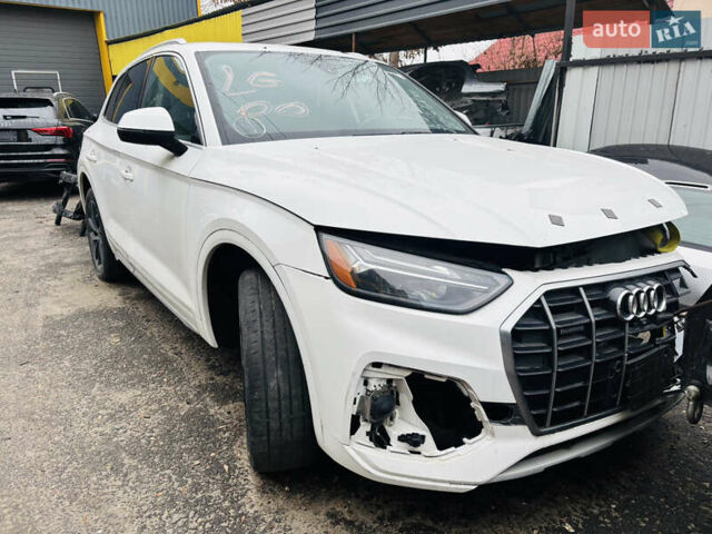 Білий Ауді Ку 5, об'ємом двигуна 2 л та пробігом 136 тис. км за 22500 $, фото 1 на Automoto.ua
