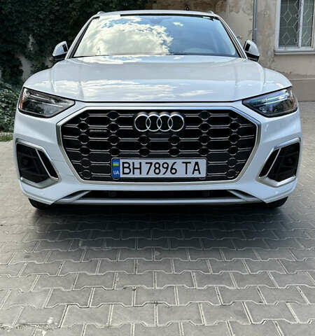 Белый Ауди Ку 5, объемом двигателя 1.98 л и пробегом 60 тыс. км за 42000 $, фото 1 на Automoto.ua