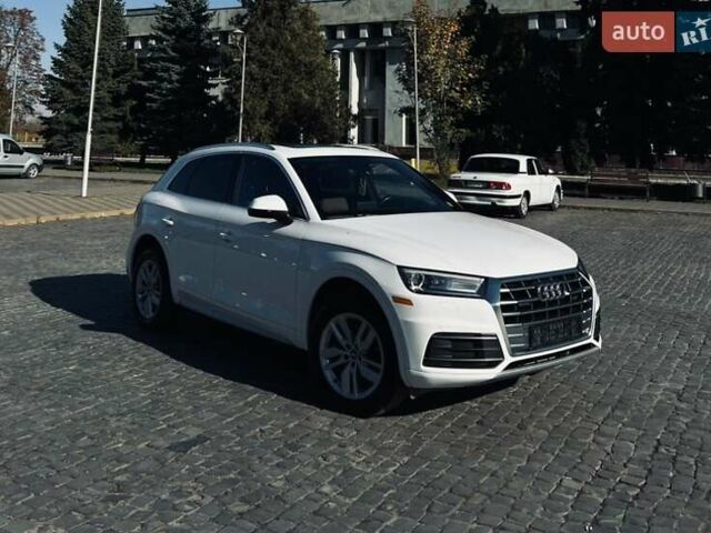 Білий Ауді Ку 5, об'ємом двигуна 1.98 л та пробігом 76 тис. км за 29000 $, фото 1 на Automoto.ua