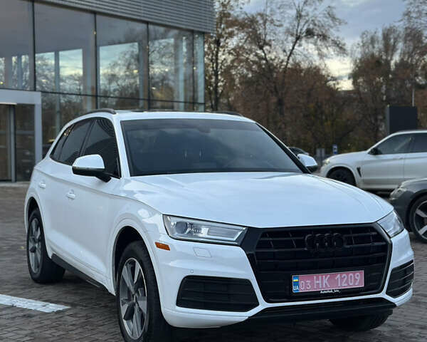 Білий Ауді Ку 5, об'ємом двигуна 2 л та пробігом 119 тис. км за 25700 $, фото 1 на Automoto.ua