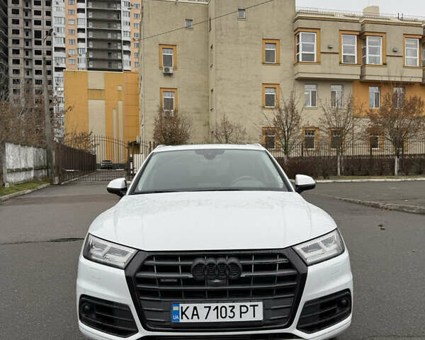 Білий Ауді Ку 5, об'ємом двигуна 1.98 л та пробігом 70 тис. км за 32500 $, фото 1 на Automoto.ua