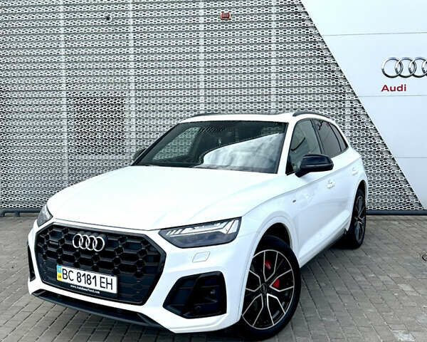 Белый Ауди Ку 5, объемом двигателя 1.97 л и пробегом 74 тыс. км за 57900 $, фото 1 на Automoto.ua