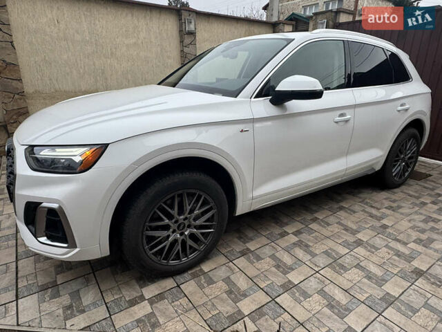 Білий Ауді Ку 5, об'ємом двигуна 1.98 л та пробігом 40 тис. км за 34800 $, фото 1 на Automoto.ua