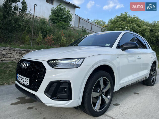 Белый Ауди Ку 5, объемом двигателя 2 л и пробегом 16 тыс. км за 40500 $, фото 1 на Automoto.ua