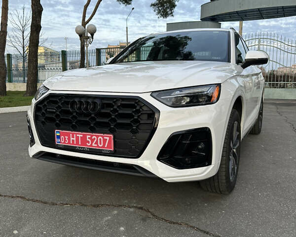 Білий Ауді Ку 5, об'ємом двигуна 1.98 л та пробігом 22 тис. км за 41777 $, фото 1 на Automoto.ua