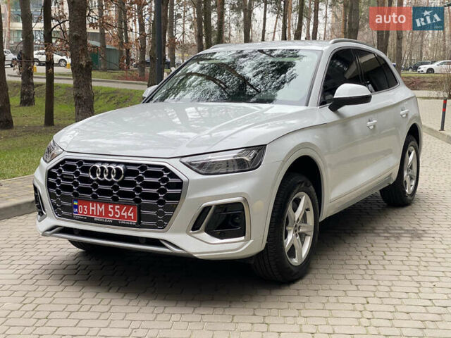 Белый Ауди Ку 5, объемом двигателя 2 л и пробегом 4 тыс. км за 34700 $, фото 1 на Automoto.ua