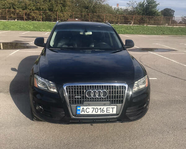 Черный Ауди Ку 5, объемом двигателя 2 л и пробегом 335 тыс. км за 8800 $, фото 1 на Automoto.ua